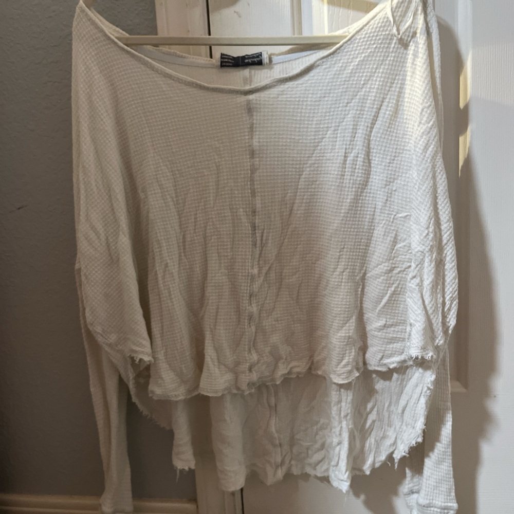 Women’s Medium flowy cropped thermal